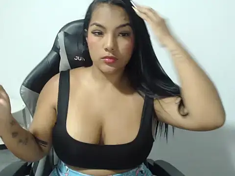 Layla  brownn online show from 17, 3, 2026