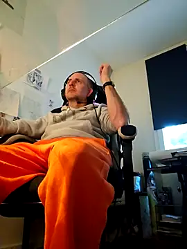 dufatcock online show from 23, 4, 2026