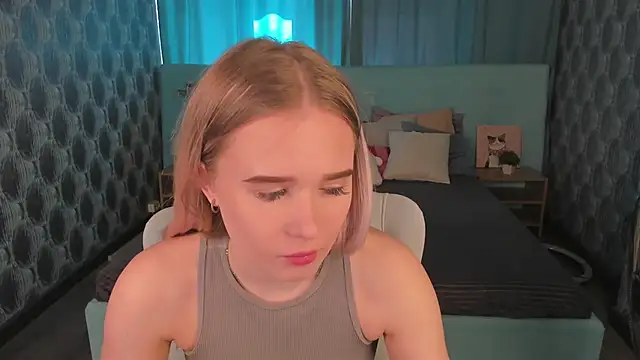 Snapshot of Alice_Pleasance chatting on 30, 4, 2026 Alice Pleasance online show from 30, 4, 2026
