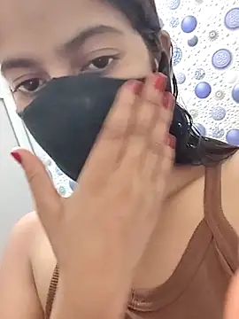 nidhiyadav00 online show from 13, 5, 2026