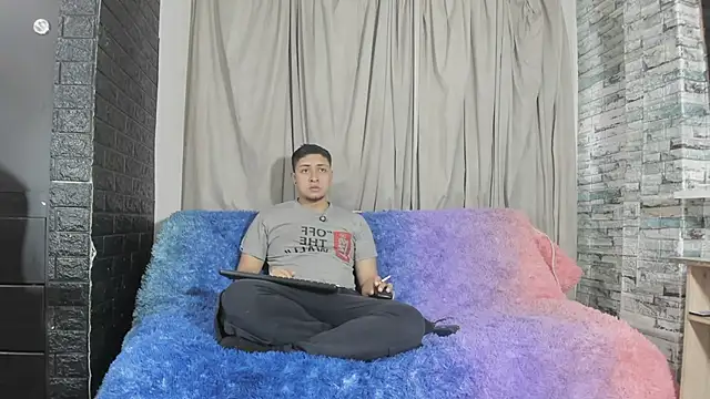 NoahAndBunny online show from 28, 4, 2026