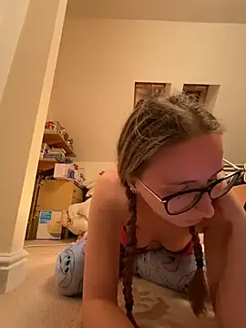 SophMaeexo online show from 18, 3, 2026