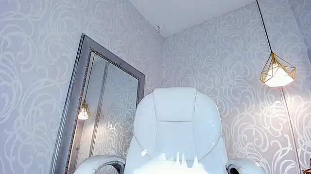MiaCamille  online show from 28, 7, 2026