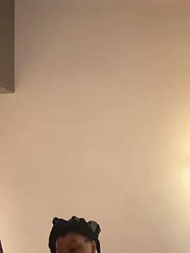 Halligirl online show from 16, 3, 2026