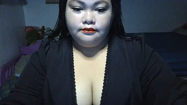 prettycarla  online show from 15, 4, 2026