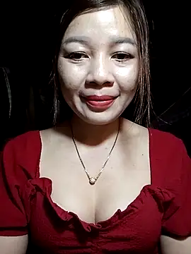 Yiyi102300 online show from 4, 4, 2026