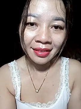 Yiyi102300 online show from 19, 4, 2026