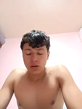 fercho steel twink online show from 9, 4, 2026