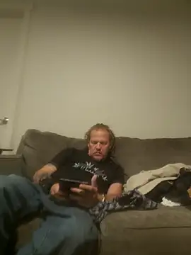 yourMasterisBored online show from 21, 4, 2026