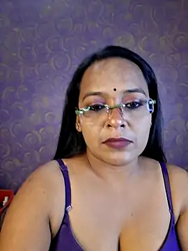 Snapshot of hornyrosy321 chatting on 11, 6, 2026 hornyrosy321 online show from 11, 6, 2026