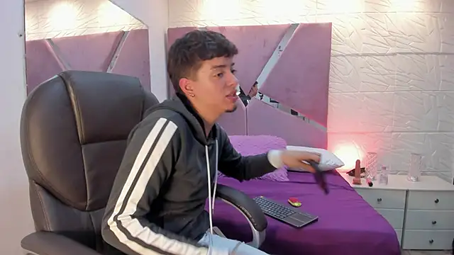 Noah DeLuca  online show from 17, 3, 2026