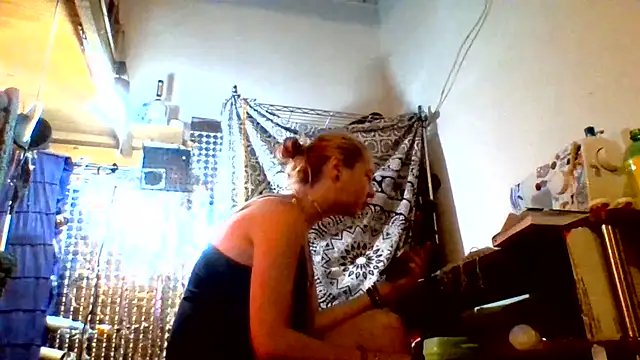 Ambionce online show from 3, 8, 2026
