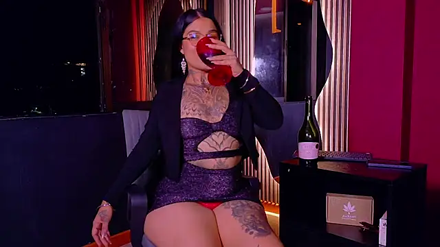 madyson fox online show from 12, 4, 2026