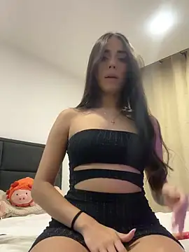 Maia antonelli online show from 25, 4, 2026