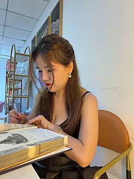 Xiaoxiao-y online show from 8, 4, 2026