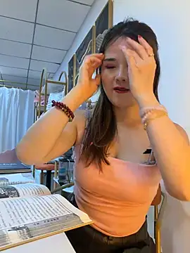 Xiaoxiao-y online show from 25, 4, 2026