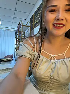 Xiaoxiao-y online show from 13, 6, 2026