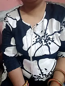 Gujju bhabhi69 online show from 15, 4, 2026