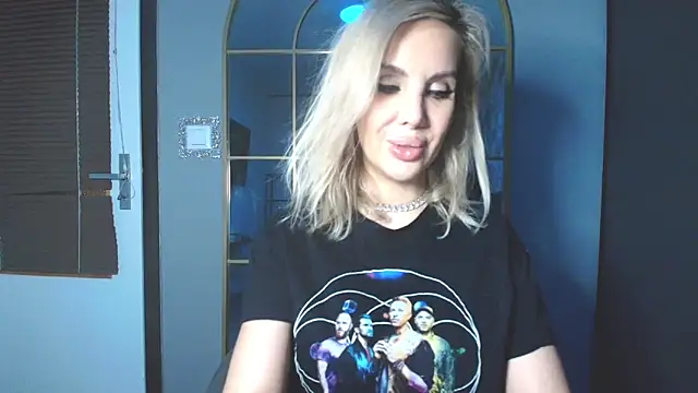 SexyQueenNina online show from 3, 3, 2026