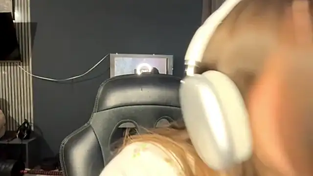 Veluxe online show from 7, 4, 2026