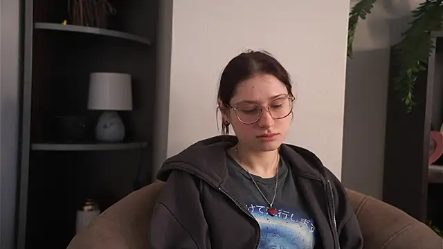 Snapshot of KaryLias chatting on 16, 3, 2026 KaryLias online show from 16, 3, 2026