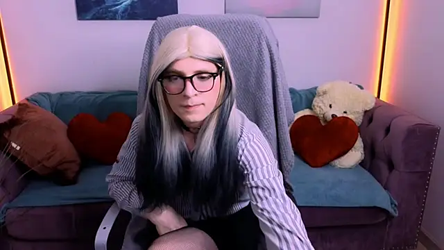 FoxIsPuff online show from 11, 6, 2026
