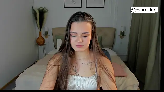 EvaRaider online show from 1, 4, 2026