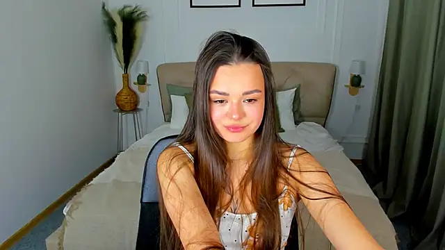 EvaRaider online show from 19, 4, 2026