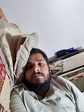 Snapshot of shubham19988 chatting on 7, 4, 2026 shubham19988 online show from 7, 4, 2026