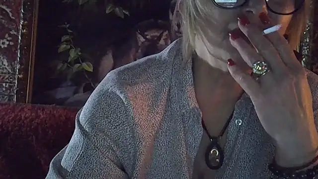 Lia Rayss online show from 22, 3, 2026