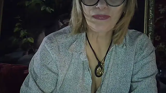 Lia Rayss online show from 29, 3, 2026