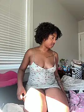 Snapshot of bbabbykimmie chatting on 22, 6, 2026 bbabbykimmie online show from 22, 6, 2026