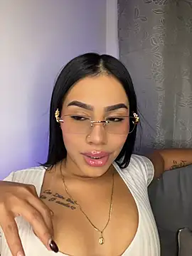AlisonBeltran1 online show from 5, 8, 2026