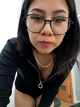 nanybb24 online show from 9, 4, 2026
