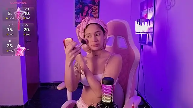 Snapshot of Oliviasims chatting on 29, 3, 2026 Oliviasims online show from 29, 3, 2026