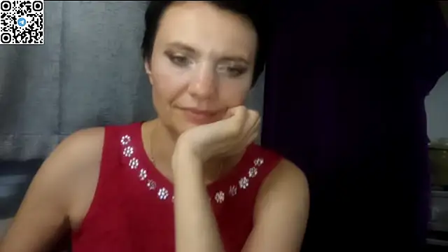 Snapshot of HotMamaQueen234 chatting on 11, 6, 2026 HotMamaQueen234 online show from 11, 6, 2026