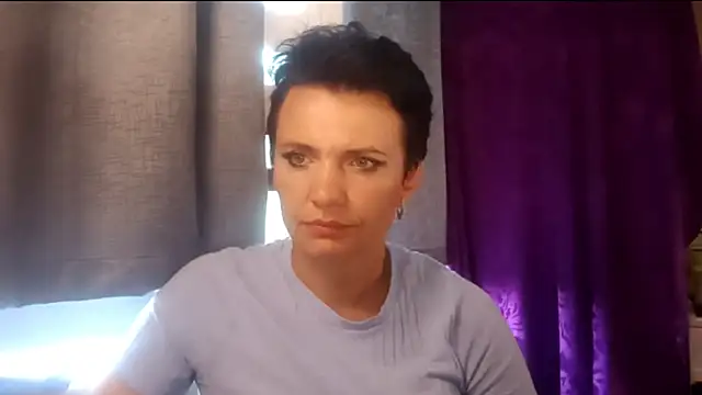 HotMamaQueen234 online show from 7, 8, 2026