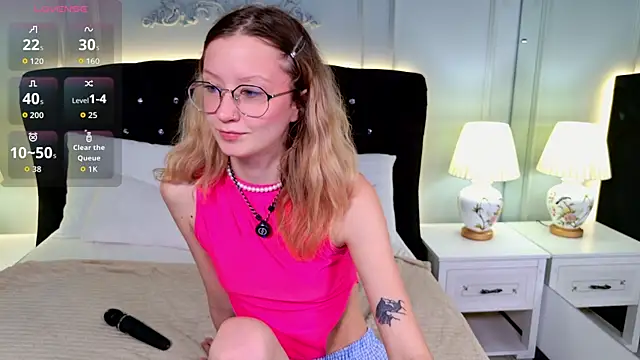 AmelieViolet online show from 7, 6, 2026