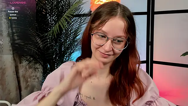 AmelieViolet online show from 23, 6, 2026