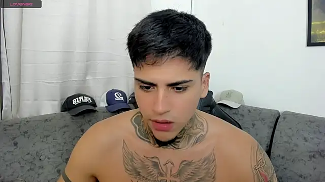 Snapshot of sweetlatinoboy chatting on 2, 7, 2026 sweetlatinoboy online show from 2, 7, 2026