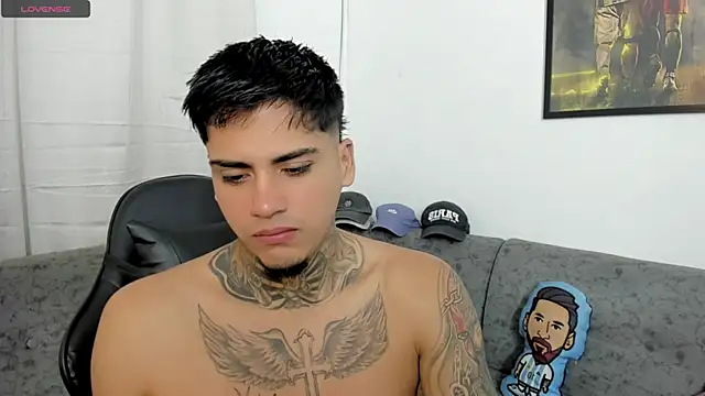 Snapshot of sweetlatinoboy chatting on 11, 7, 2026 sweetlatinoboy online show from 11, 7, 2026