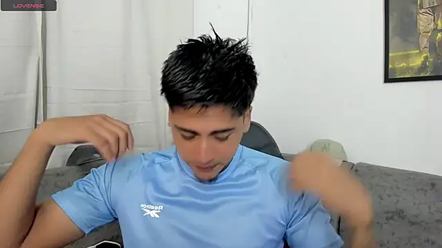 Snapshot of sweetlatinoboy chatting on 2, 8, 2026 sweetlatinoboy online show from 2, 8, 2026