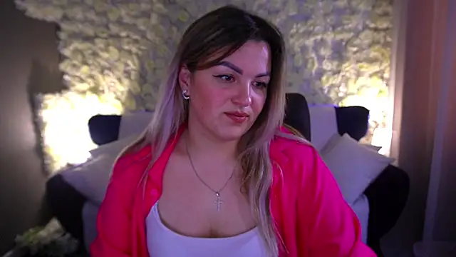 Snapshot of AlissyaGrayy chatting on 13, 5, 2026 AlissyaGrayy online show from 13, 5, 2026