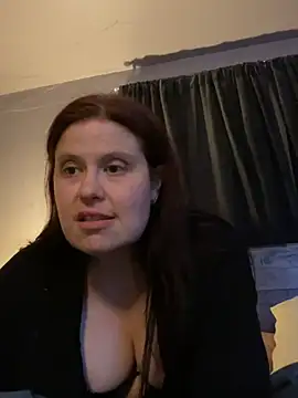 Snapshot of JulieetteLatte chatting on 27, 4, 2026 JulieetteLatte online show from 27, 4, 2026