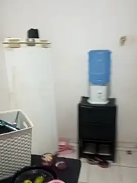 larissa    hot online show from 20, 3, 2026