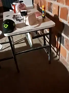 larissa    hot online show from 4, 4, 2026