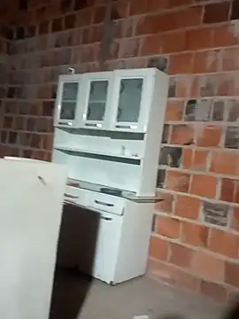 larissa    hot online show from 8, 4, 2026