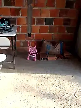 larissa    hot online show from 11, 4, 2026