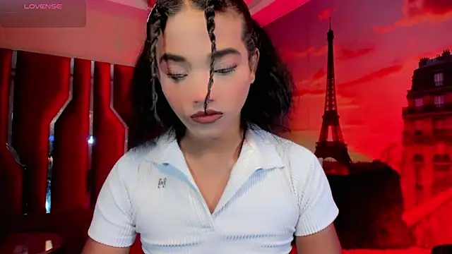 Snapshot of Paola_Delfino chatting on 29, 5, 2026 Paola Delfino online show from 29, 5, 2026