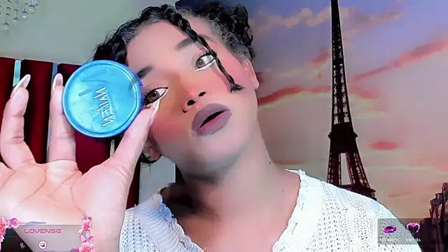 Snapshot of Paola_Delfino chatting on 31, 5, 2026 Paola Delfino online show from 31, 5, 2026